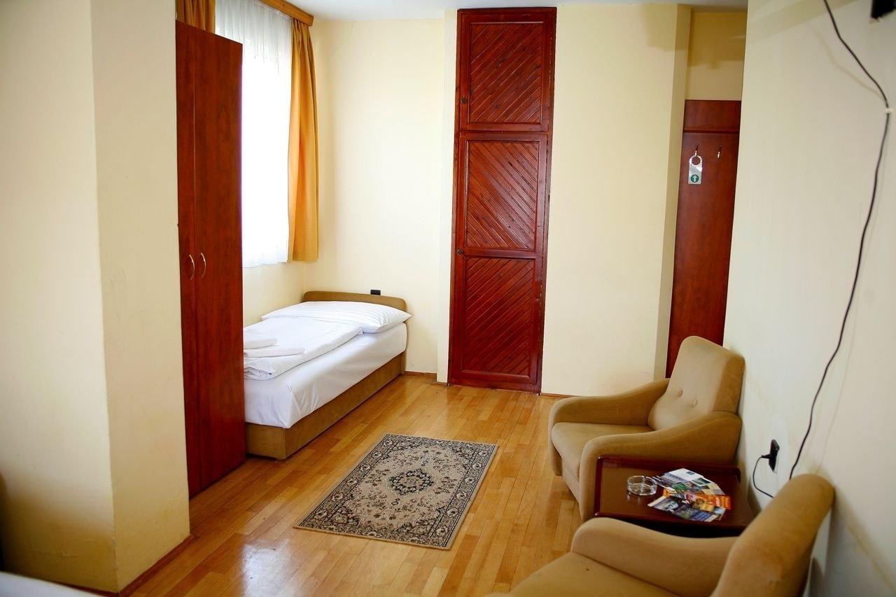 Hotel Bara Junior Budapest Exterior foto