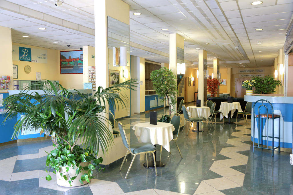 Hotel Bara Junior Budapest Exterior foto