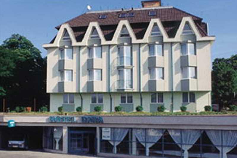 Hotel Bara Junior Budapest Exterior foto